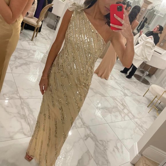 Mac Duggal Embellished One-Shoulder Column Gown - Picture 4 of 4